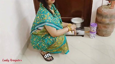 Early In Morning pounding My Maid In kitchen When She prepping Chicken For Me And Family